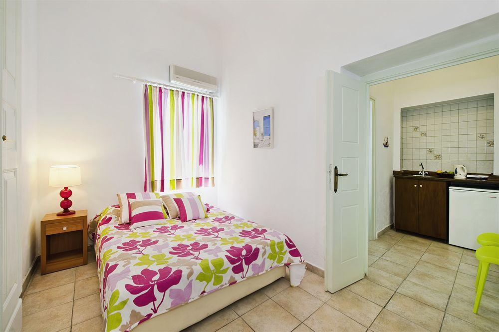 Nonis Apartments Fira  Extérieur photo